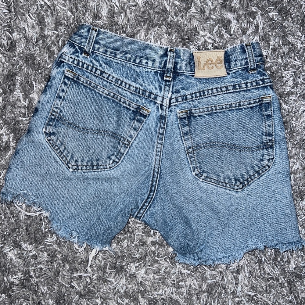 Lee Women's Blue Denim Shorts - Picture 3 of 10